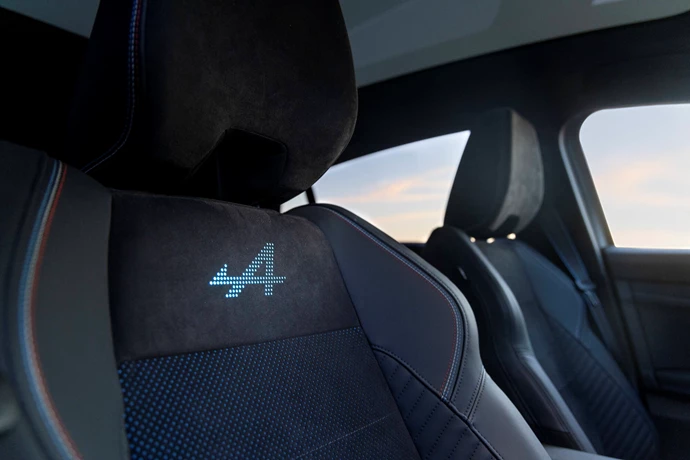 Renault Rafale E Tech Hybrid Esprit Alpine Bleu Sommet (55) (1)