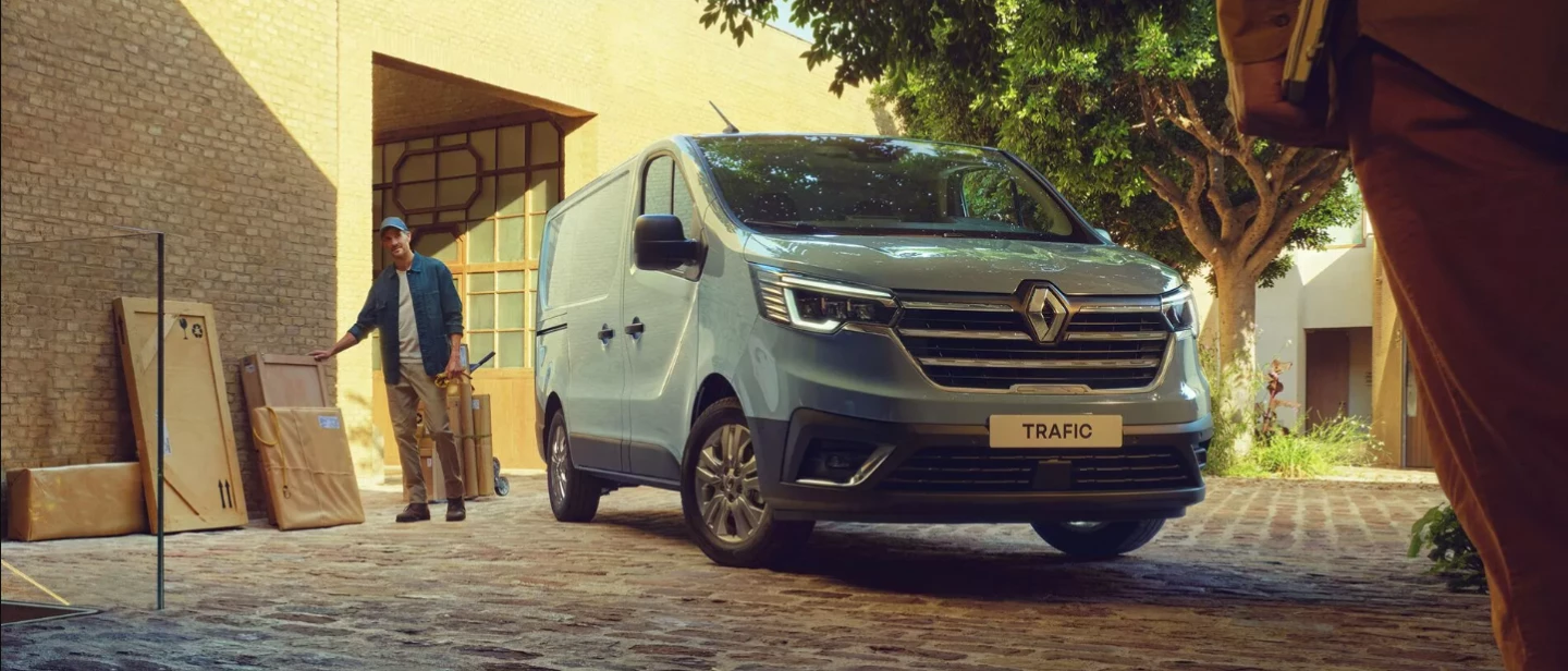 TRAFIC (1440 × 616 Px)