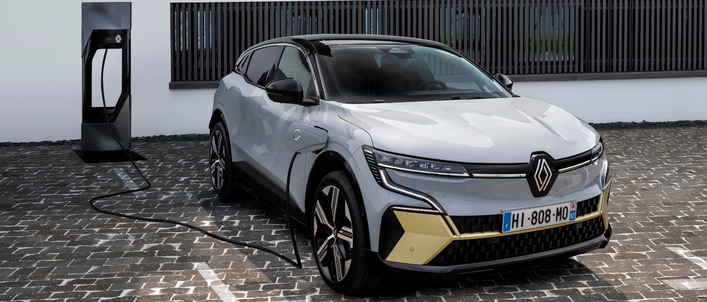 Megane (1440 × 616 Px)