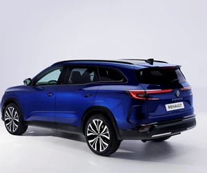 202303 Renault Espace EXT 0370 1